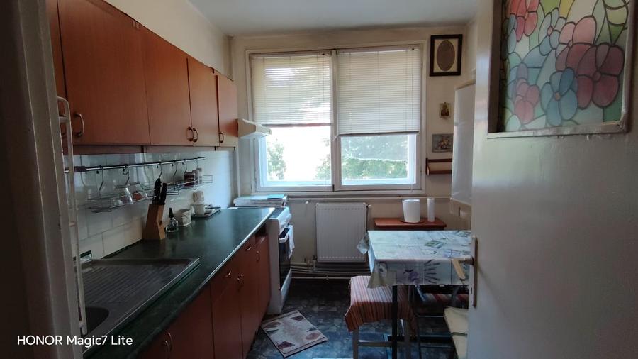 Apartament 4 camere semidecomandat – Mazepa 1