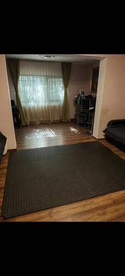 Apartament 3 camere, zona Podu de Piatra