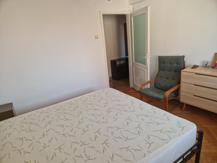 Apartament doua camere, decomandat, renovat