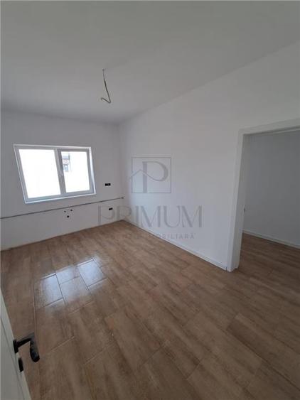 Duplex individual - bucatarie inchisa - dormitor la parter - teren 350 mp