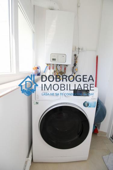 E3, 3 camere 100 mp, mobilat si renovat modern centrala, termica