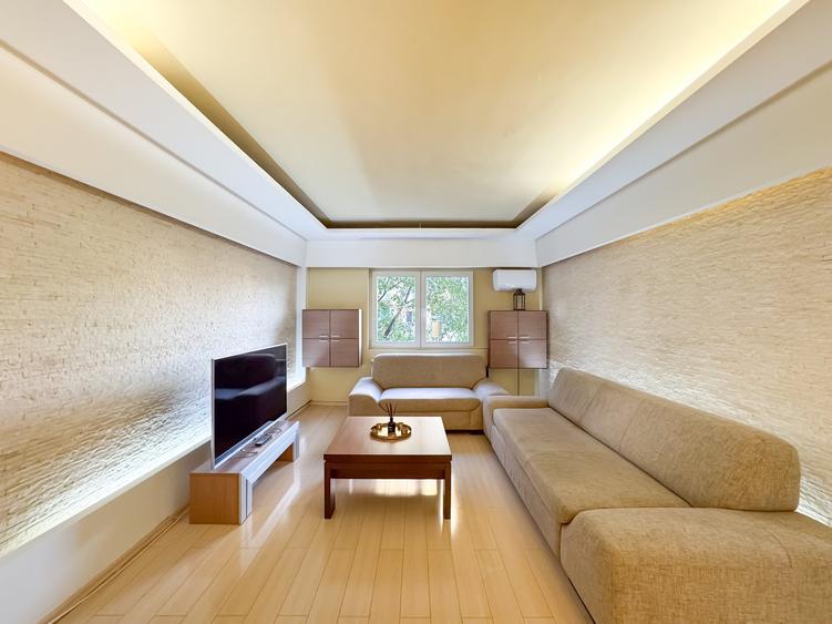 Apartament 3 camere 90 mp. Centrala, aer conditionat.