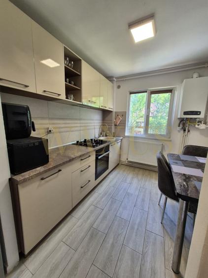 Apartament de vanzare 3 camere ,Manastur, Cluj-Napoca