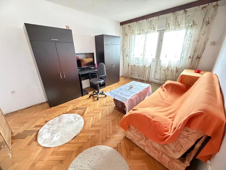Inchiriez apartament 2 camere Aradului 330 euro