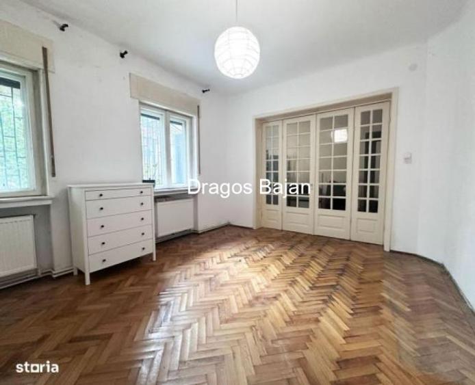 2 camere // Parter Inalt // Sfanta Vineri