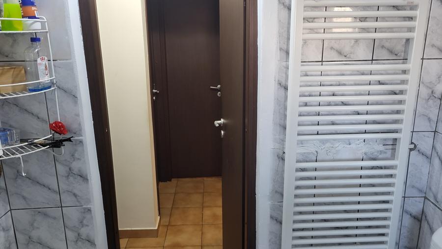 Apartament 3 camere cu balcon inchis, situat la et. 3/3 in Focsani, jud. Vrancea