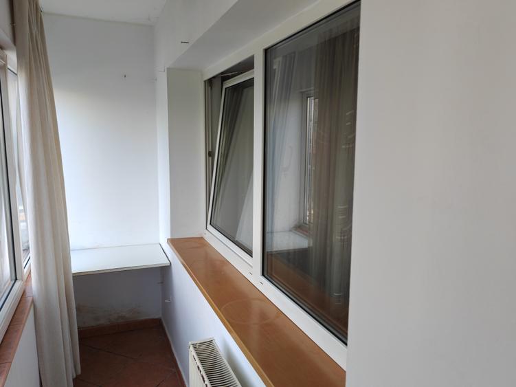 Apartament 2 camere liber la vanzare zona Centrul Civic
