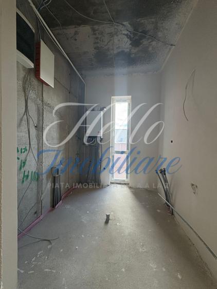 Penthouse de vanzare 3 camere ,84,44 mp cu 2 Terase