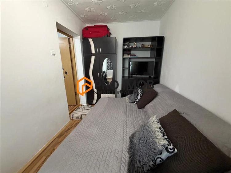 Apartament 2 camere cf 2 semidecomandat zona Spiru Haret