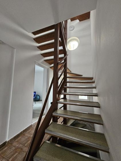 Vila D+P+E+terasa circulabila si curte betonata