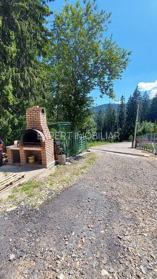 Vanzare pensiune in statiunea  Predeal-Cioplea 15 camere - 17