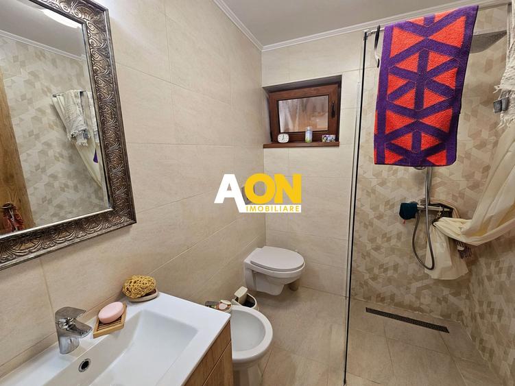 Casa D+P+1E, 6 camere, 1024 mp teren, Barabant
