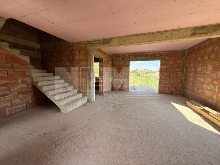 Casă de vânzare la roșu  | 220 mp | 1.200 mp teren - 4