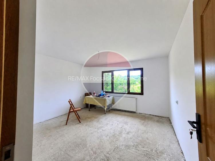 Casă nouă cu 3 camere in Budești ,teren 1700mp - 8