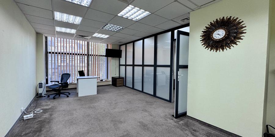 Spațiu comercial /birouri | Piața Romană – Lahovari | 340 mp | Mezanin