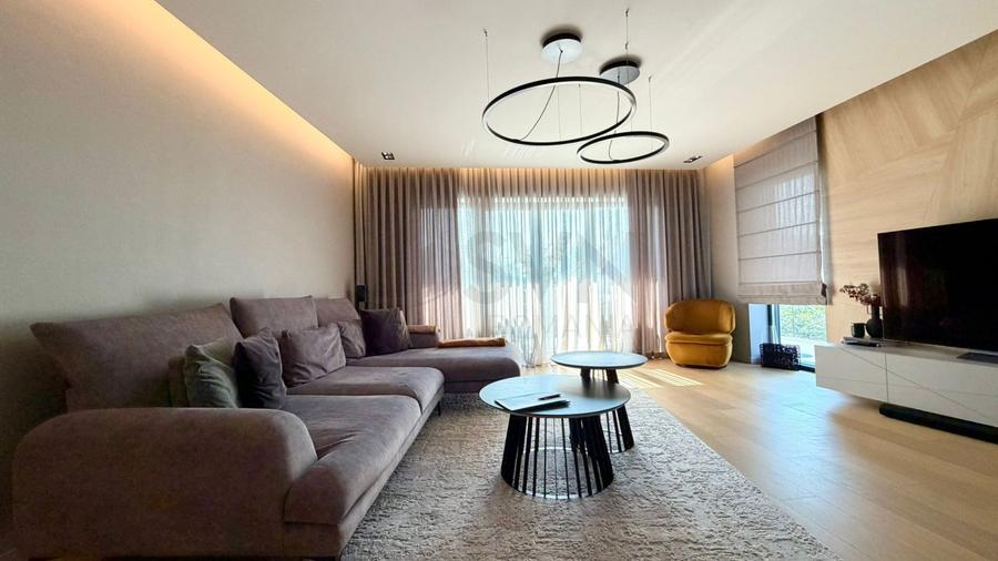 REA1029134 Apartament 4 camere I Erou Iancu Nicolae I 2 locuri de parcare I Boxa