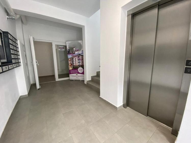 Apartament 2 cam cu parcare subterana, bloc cu lift,  Calea Surii Mici