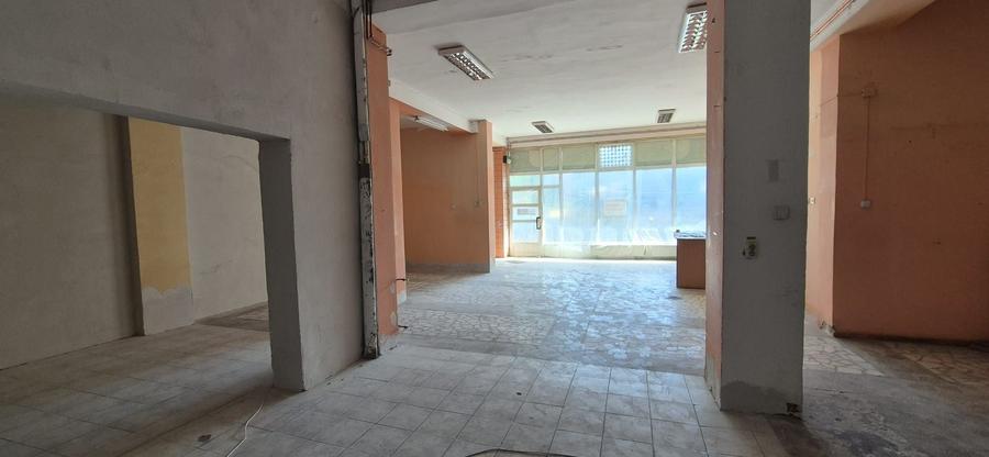 De inchiriat spatiu comercial 240mp-zona Diamant
