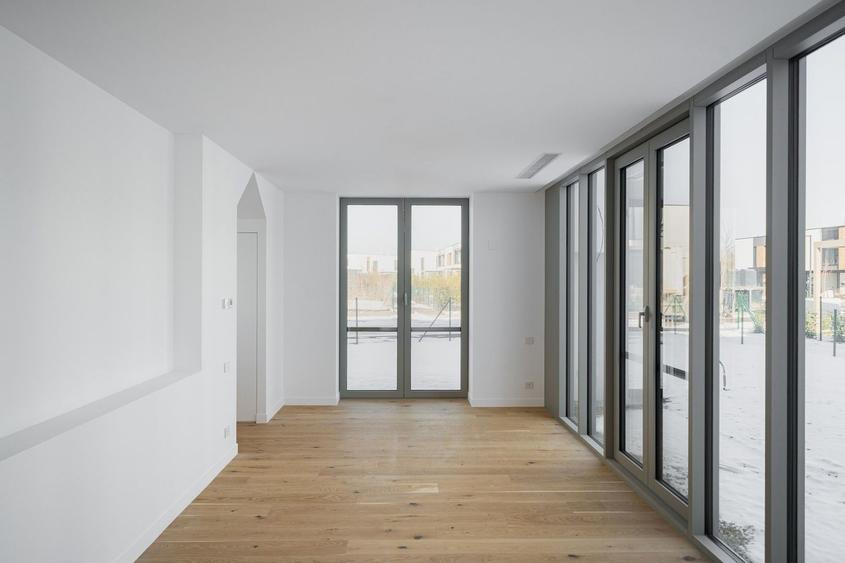 Vila cu 4 camere in Amber Forest