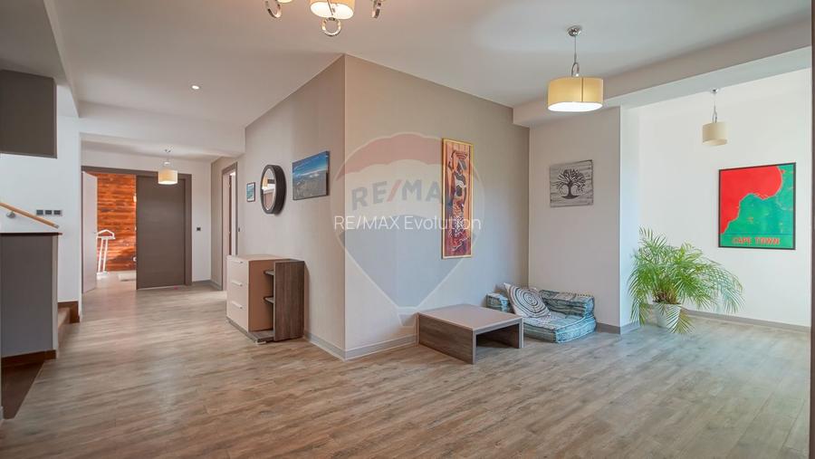 EXCLUSIVITATE ÎN POIANA BRAȘOV – PENTHOUSE IMPRESIONANT DE 268 MP - 41
