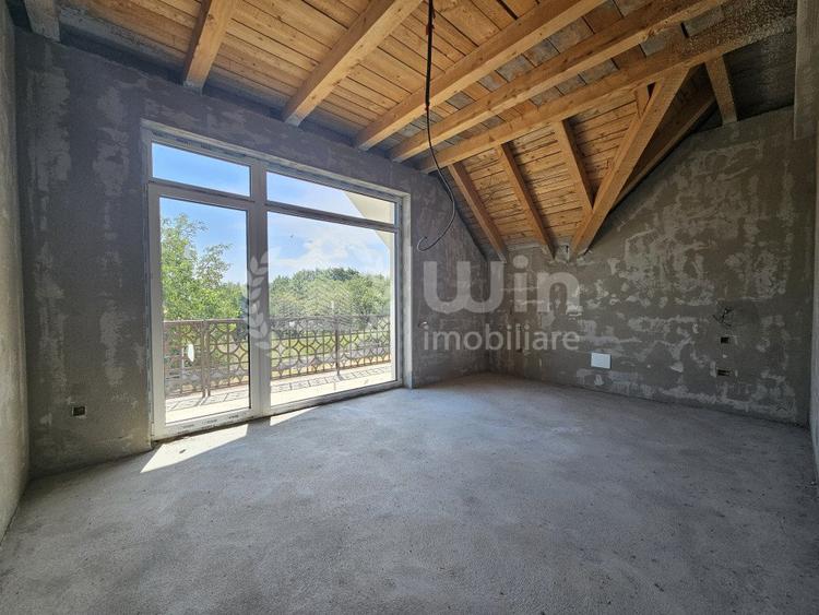 Casa cu 4 camere | 256 mp utili | 2000 mp teren | Sat. Aiton