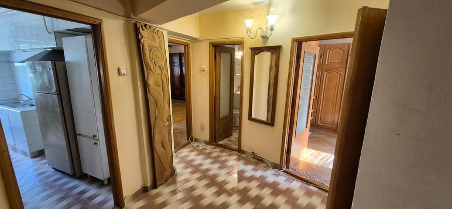 Apartament 2 camere, central, decomandat, etaj 2 din 2, 54 mp utili,