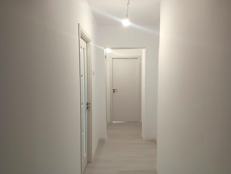 VANZARE APARTAMENT 4 CAMERE CALEA RAHOVEI - PARC SEBASTIAN