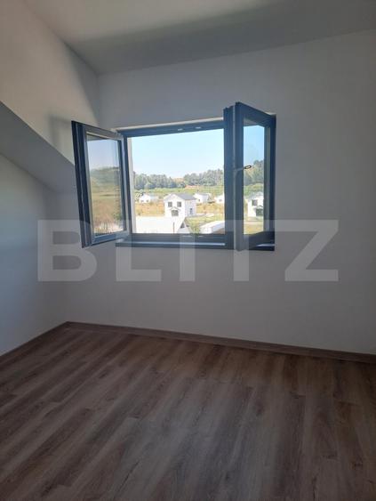 Apartament 3 camere, 62 mp, parcare, zona Sanpetru