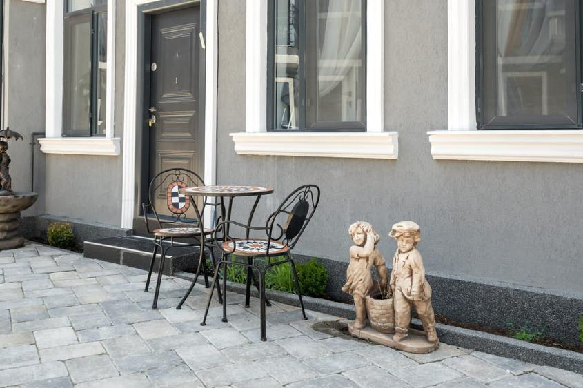 APARTAMENT 3 CAMERE DE INCHIRIAT