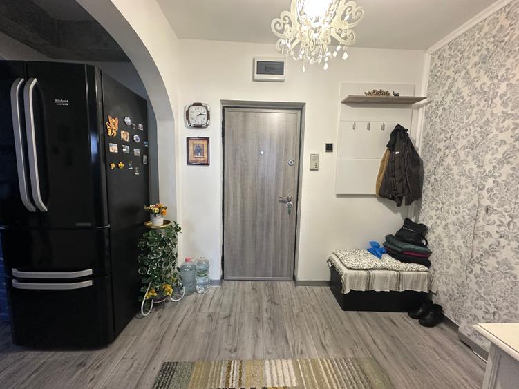 Apartament 2 camere decomandat - Zona Mioritei