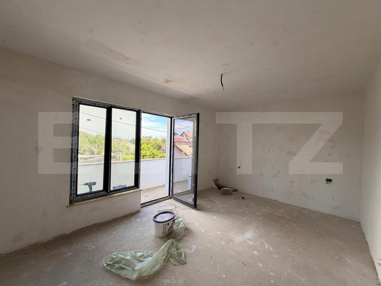 Triplex nou, 107.40 mp, teren 306 mp, zona Calea Severinului - Ambasador