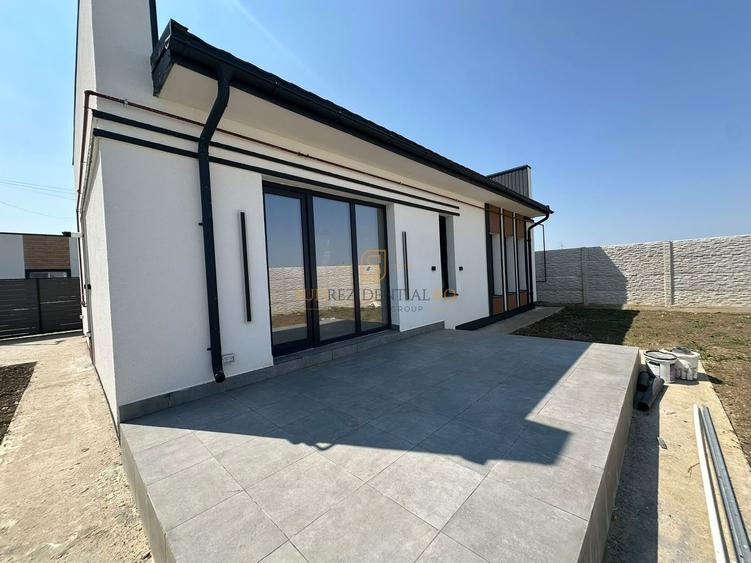 Casă individuală, 4 camere, teren 309 mp - Comuna Berceni