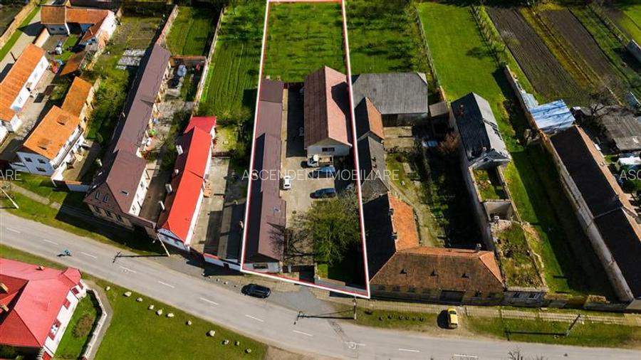 Rezidential/ Comercial/ Sediu firma/ pe domeniu de 2.240 mp teren, Central, Halc - 40