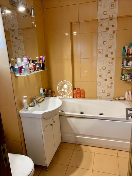 Apartament 3 camere Hala Centrala