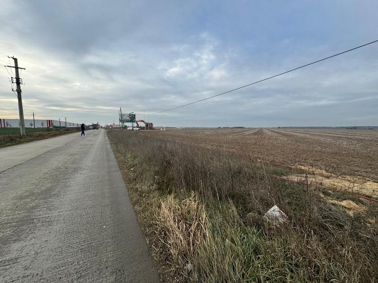 TEREN DE VANZRE INESTITIE