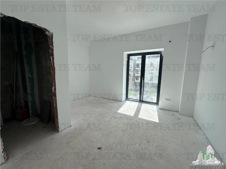 Apartament 4 camere de vanzare in zona Nordului Bucuresti