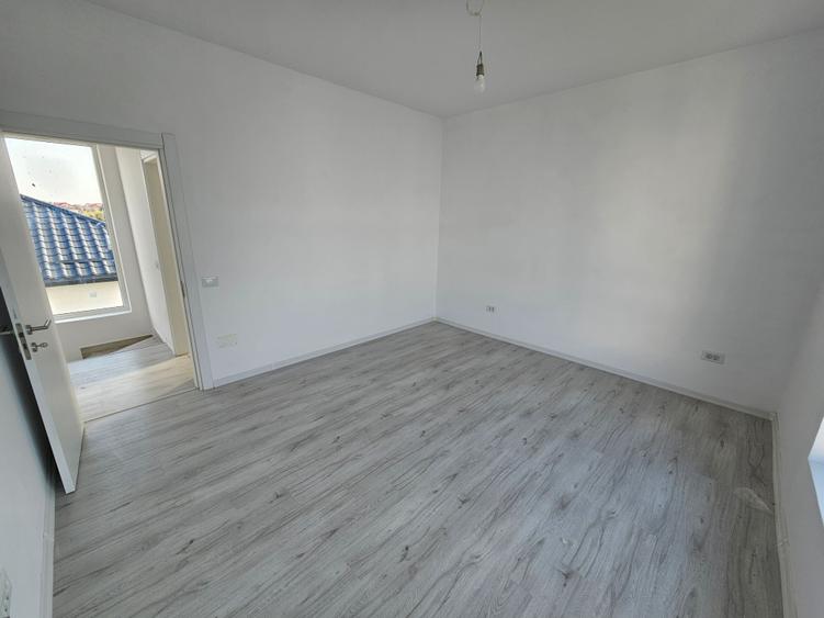 Casă 4 camere, 140 mp, teren 400 mp, mutare imediată