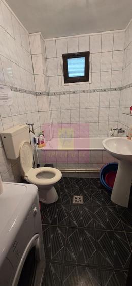 Vila de vanzare cu 4 camere in Beaza, cu dormitor la parter