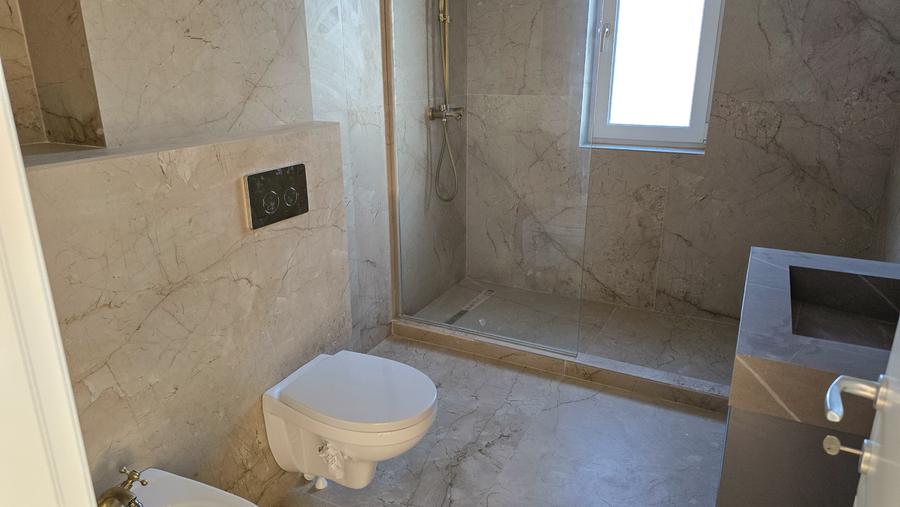 Neofort 50 Titan Apartament langa metrou cu vedere superba
