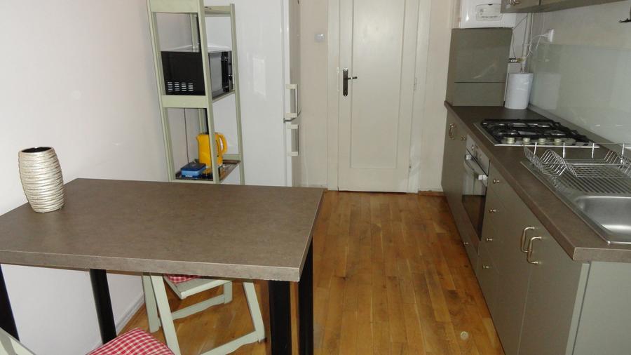 Apartament cu o camera situat in zona centrala, aproape de P-ta Avram Iancu