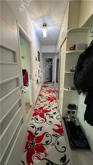 Apartament 4 camere 102 mp etaj 3 Doamna Stanca
