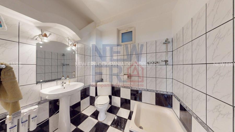 Vila cu 8 camere de vanzare  / teren 840 mp.  -  Prelungirea Ghencea - 20