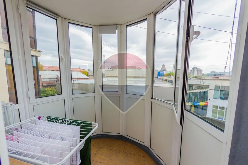 Apartament cu 3 camere de închiriat în zonă ultracentral (parcul Mara)