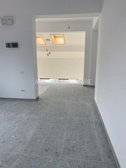 O casa pentru 5 generatii | P+1 | Balotesti langa padure | 6 camere | 4 bai - 13