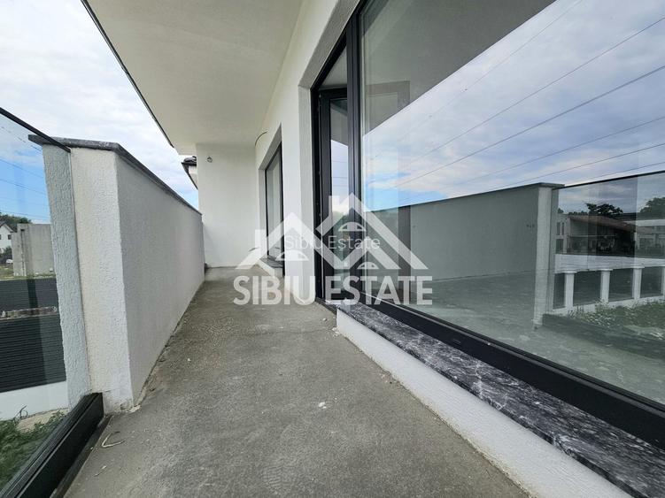 Casa Selimbar, teren 500 mp, spatiu si confort nou - 14
