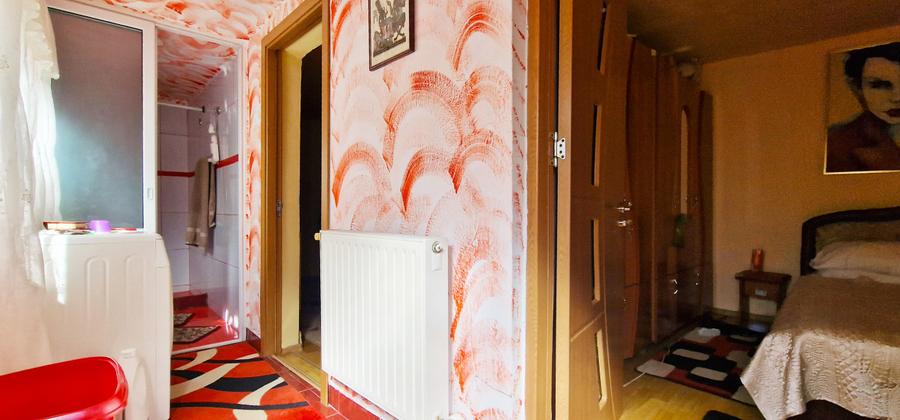 OPORTUNITATE DE INVESTIT! Casa + 2 garsoniere la doar 80mp de plaja, Faleza Nord