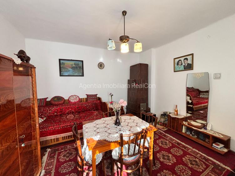 Casă +Teren Rm. Vâlcea str. N. Bălcescu - 2