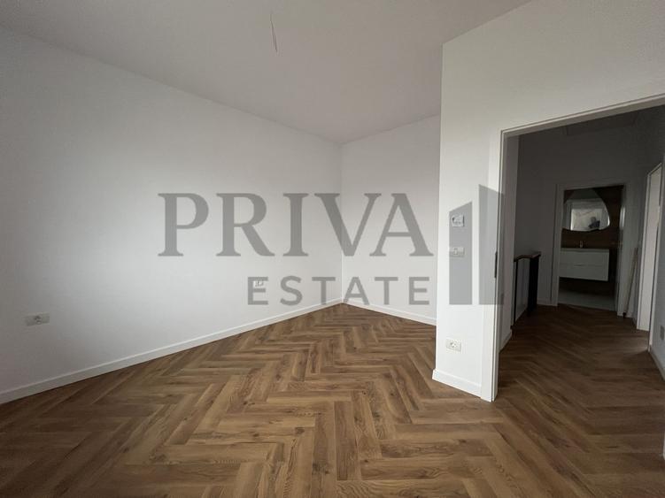 Triplex finisaje premium, 4 dormitoare, curte 250 mp. Calea Urseni