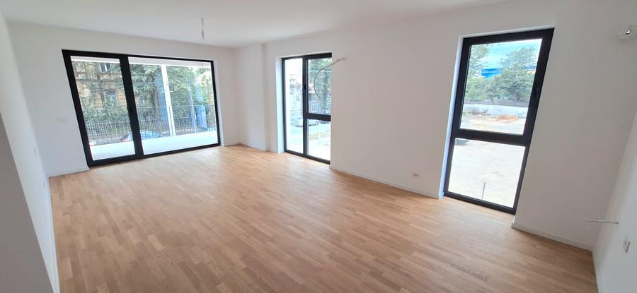 Paltim - Apartament spatios cu 4 camere 109 mp utili, etajul 1, langa Bega