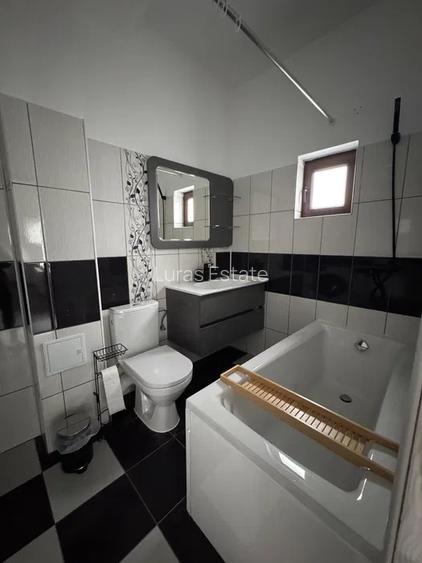 Lazu | 3 camere de vanzare | Loc de parcare - 2